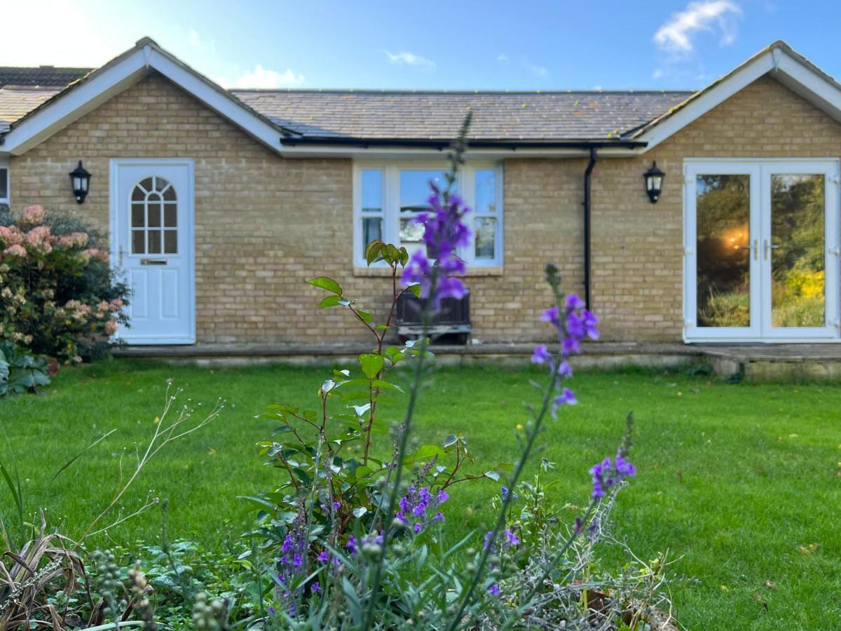 Cosy Hillside Annex Appartement Stanwick  Buitenkant foto